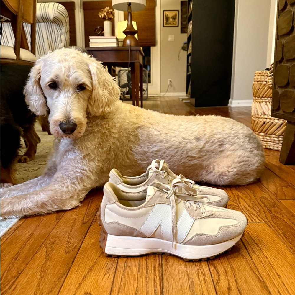 New Balance 327